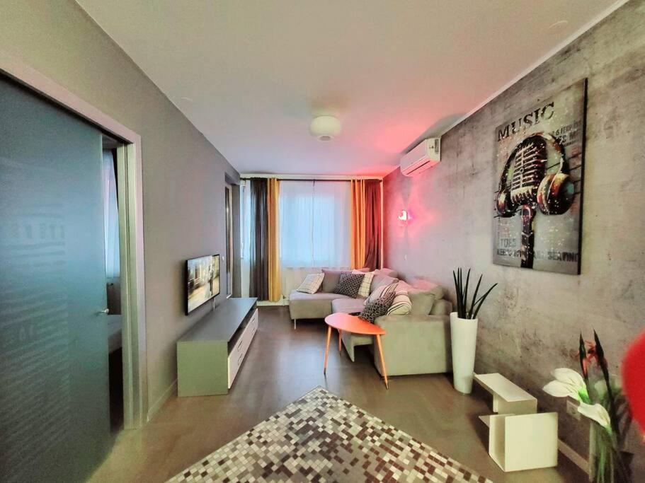 شقة Urban Oasis: Stylish Retreat زغرب المظهر الخارجي الصورة